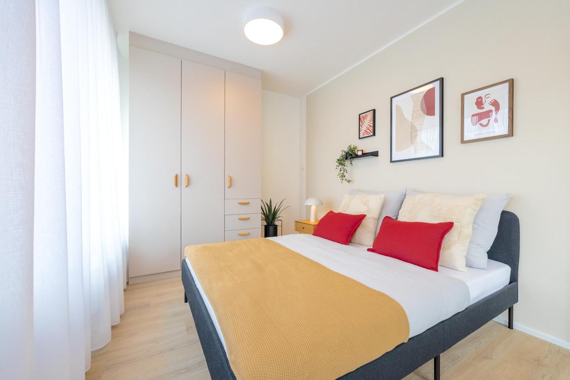 Апартаменты Bright 2Br - 5Th Floor, Balcony, Free Parking By Gravity Прага Экстерьер фото