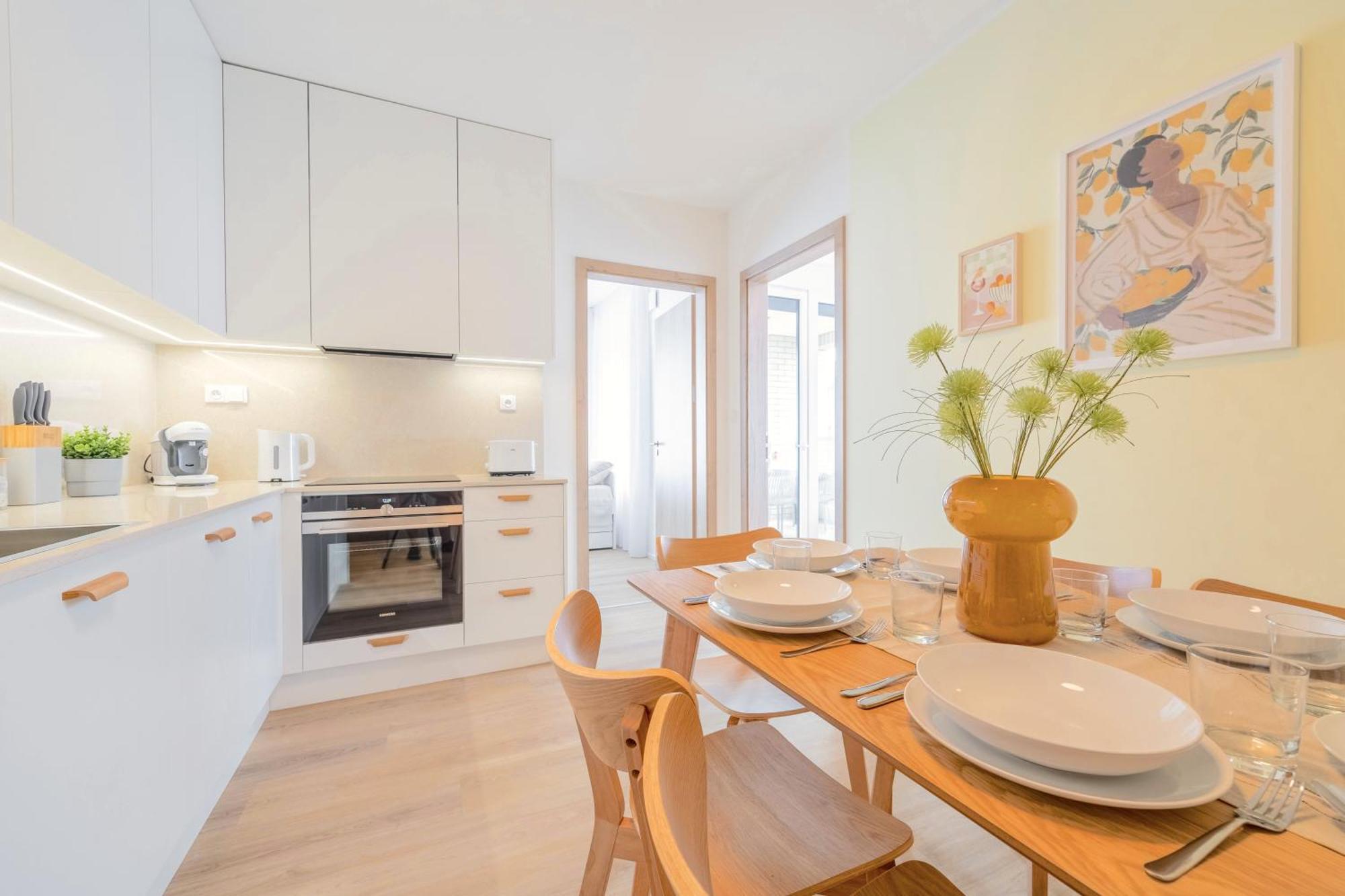 Апартаменты Bright 2Br - 5Th Floor, Balcony, Free Parking By Gravity Прага Экстерьер фото